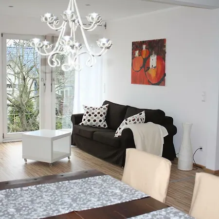 Business Bugl Apartment *